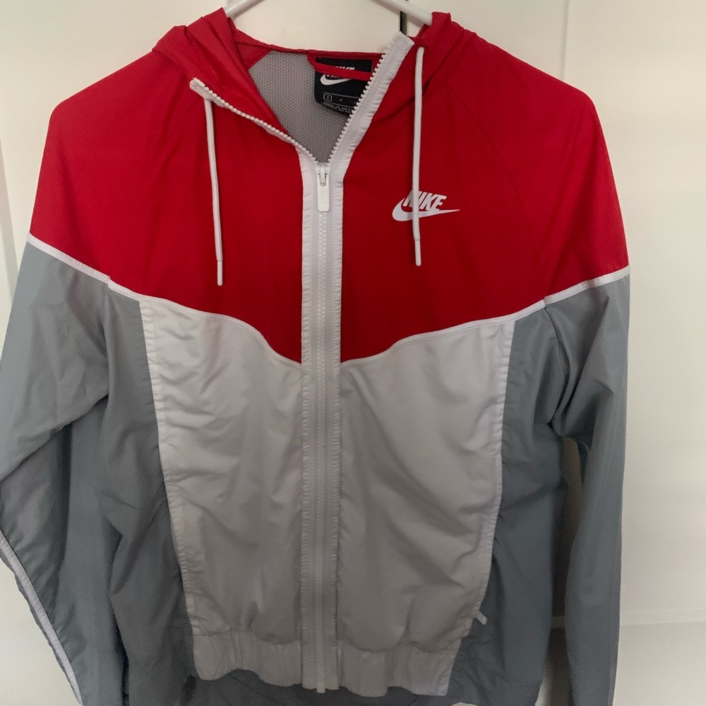 nike windbreaker